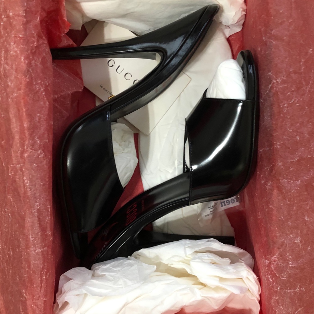 ✨ Leather high-heel slide ✨
